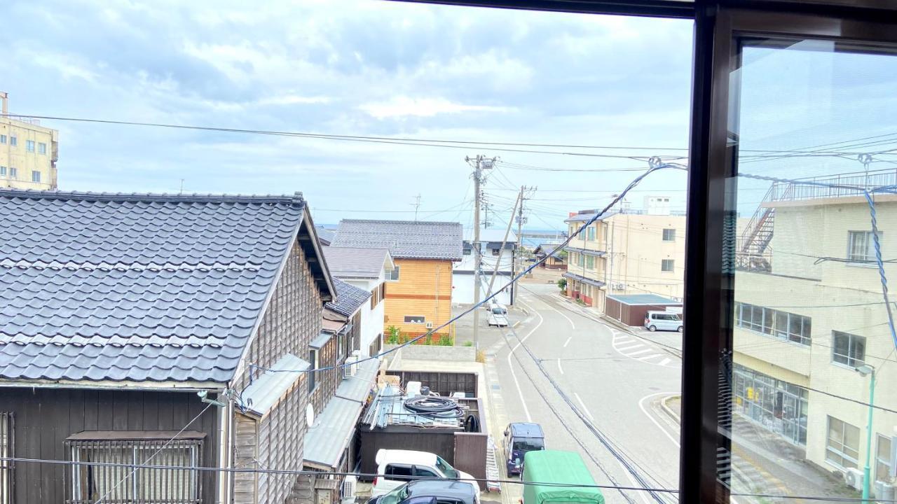 ゲストハウス　華屋 Sado Bagian luar foto