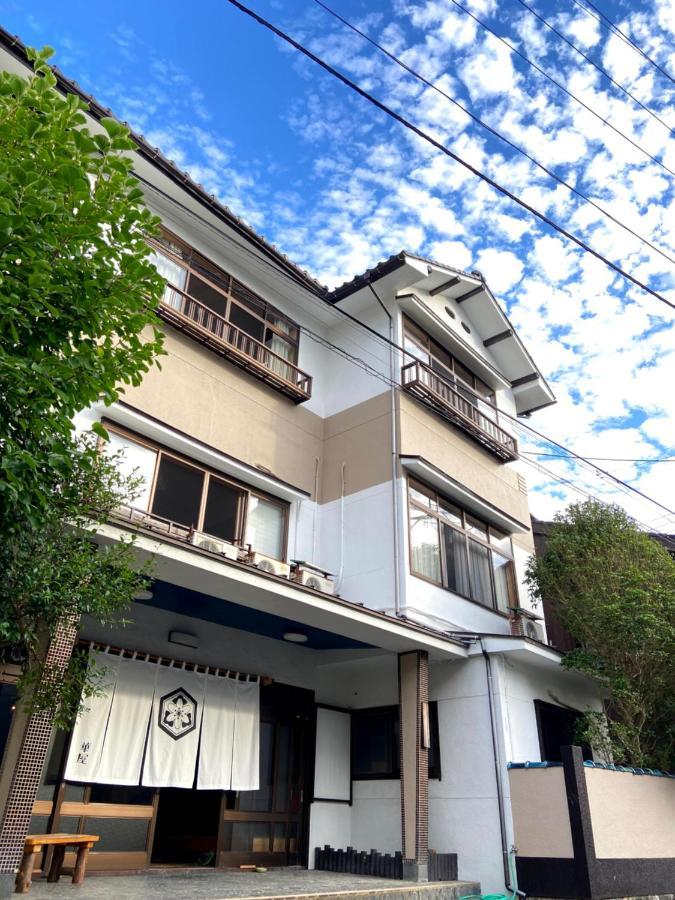 ゲストハウス　華屋 Sado Bagian luar foto