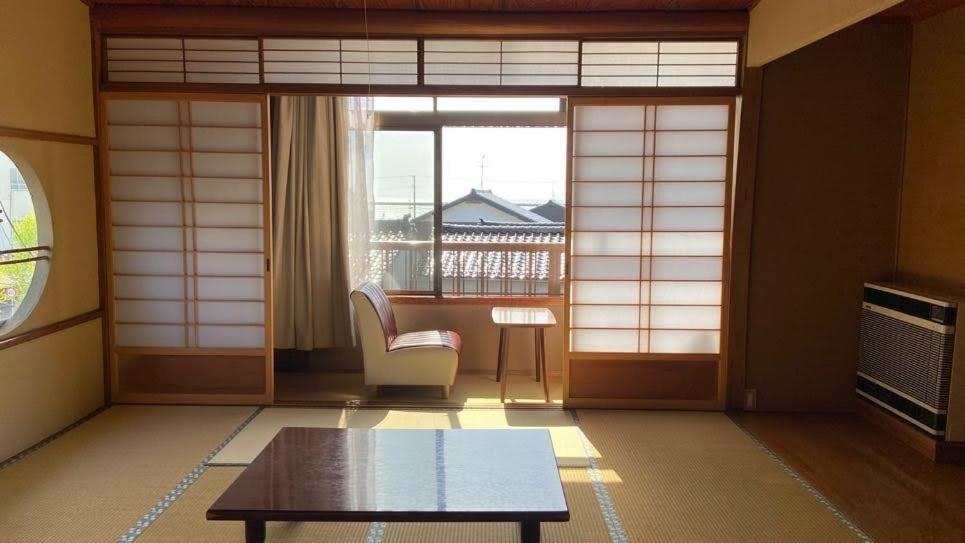 ゲストハウス　華屋 Sado Bagian luar foto