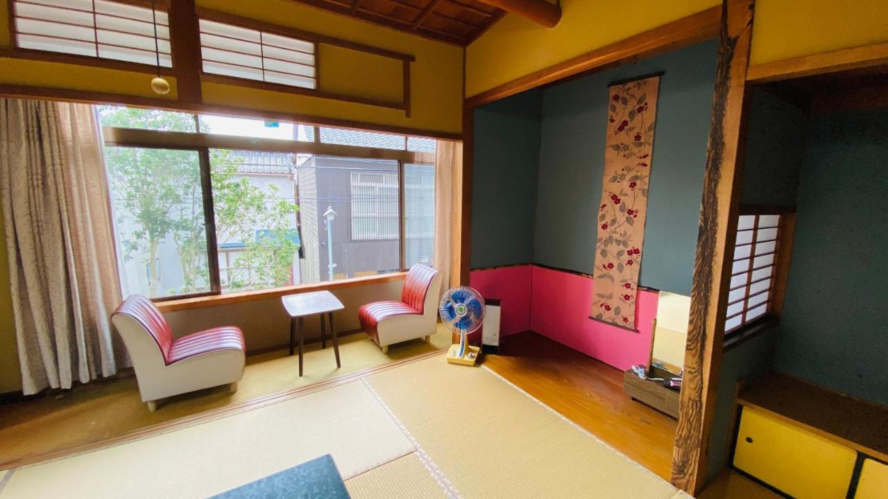 ゲストハウス　華屋 Sado Bagian luar foto