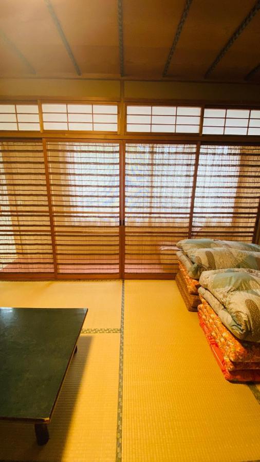 ゲストハウス　華屋 Sado Bagian luar foto